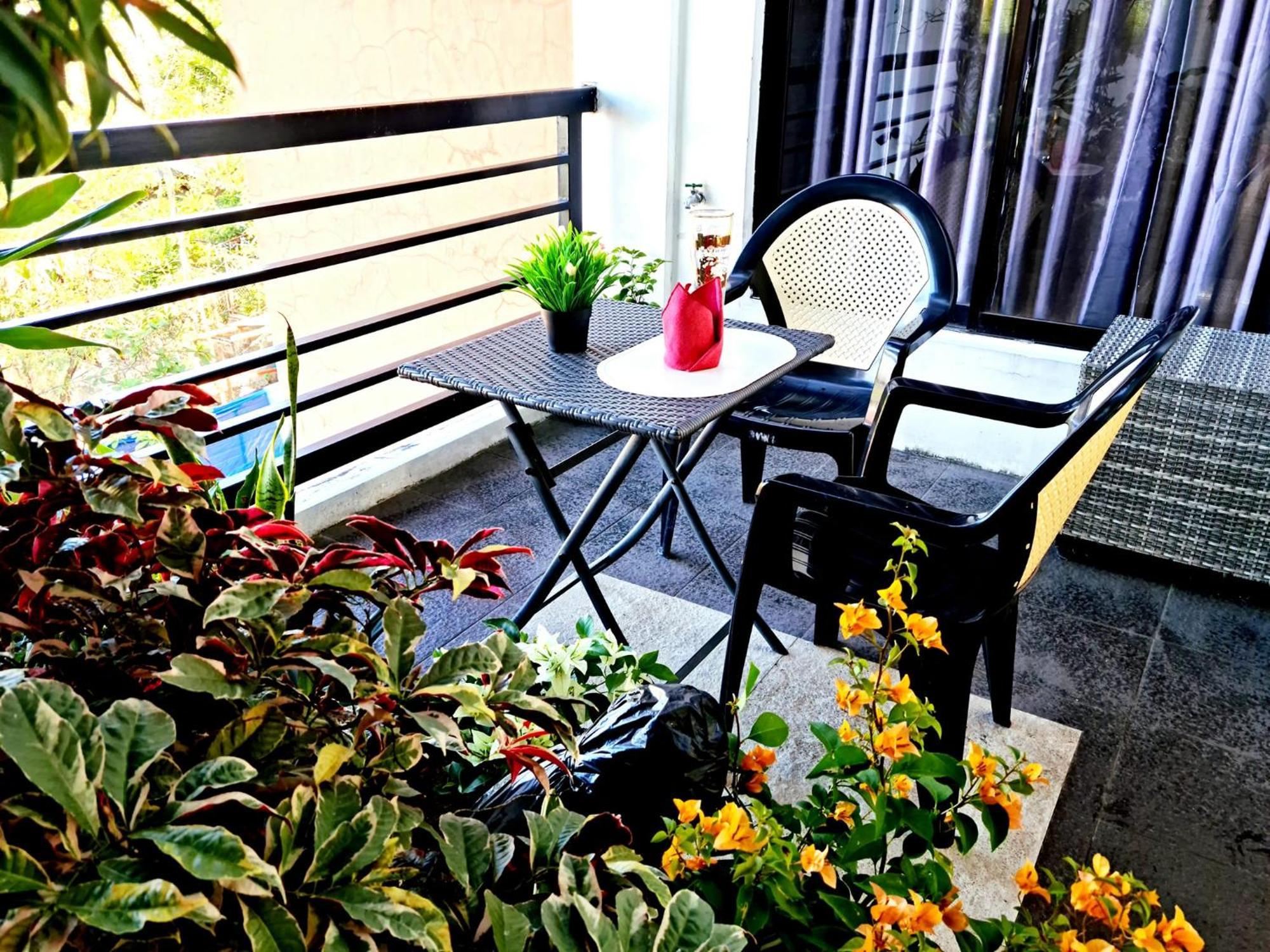 เดท แอนด์ ไดน์ รีสอร์ต Hotel อันติโปโล ภายนอก รูปภาพ