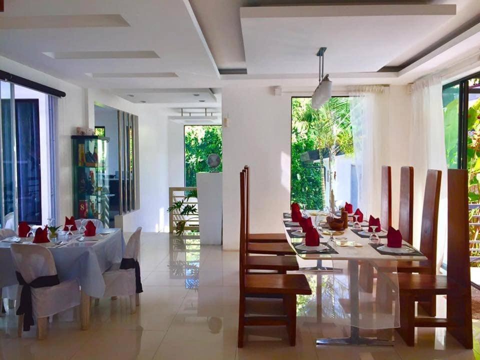 เดท แอนด์ ไดน์ รีสอร์ต Hotel อันติโปโล ภายนอก รูปภาพ